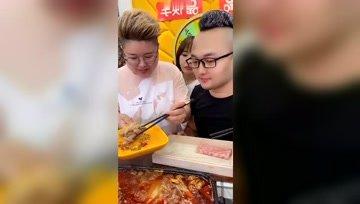 娱乐吃瓜酱理发,揭秘娱乐圈幕后故事